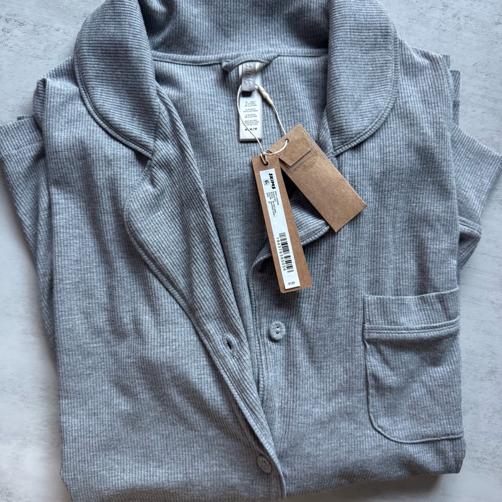 NWT Skims Soft Lounge Pajama Top Medium Heather Grey - Picture 2 of 4